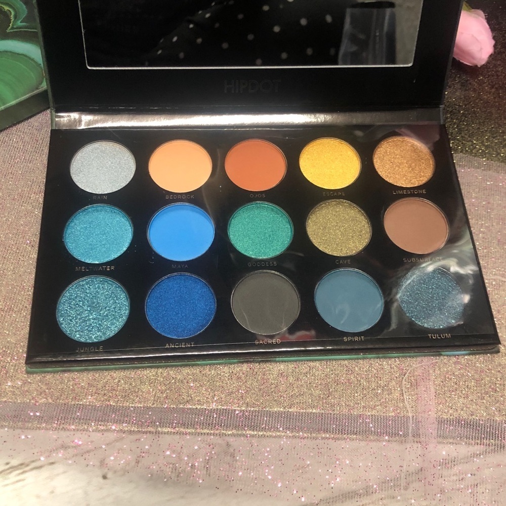 ✨ HIPDOT CENOTE PRESSED EYESHADOW PALETTE - Picture 9 of 13